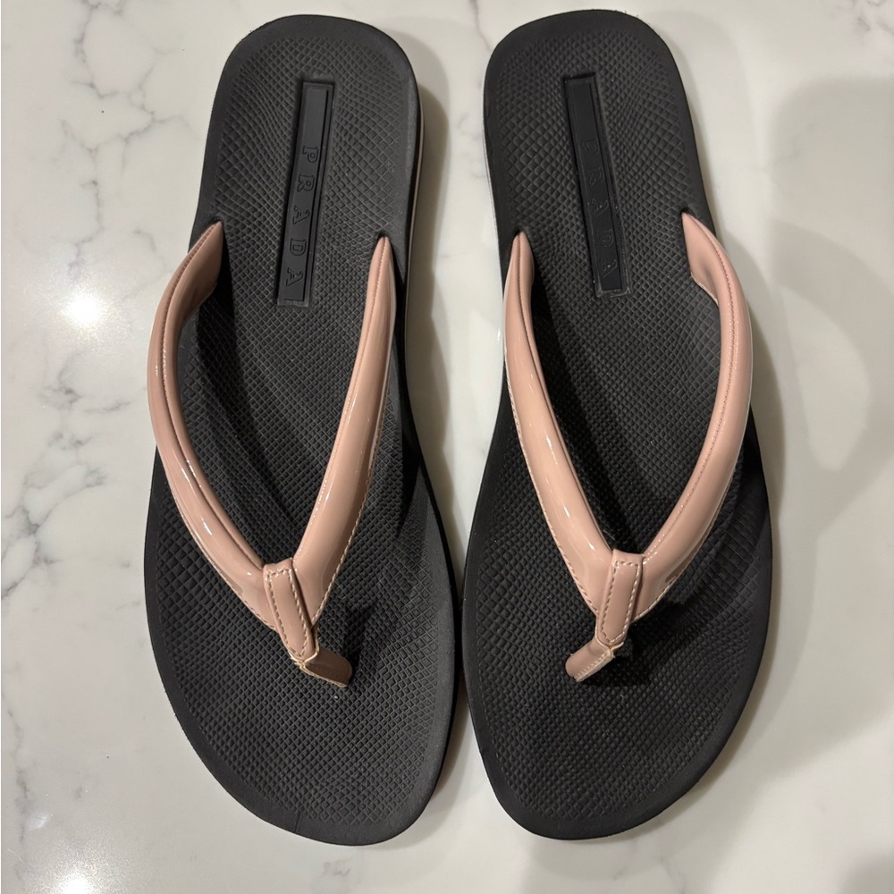 Prada Women's Black and Pink Sandals